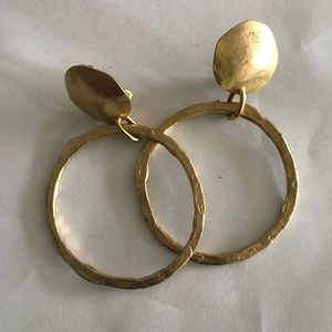 Fashion matte gold earrings